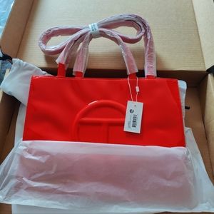 MED RED TELFAR BAG